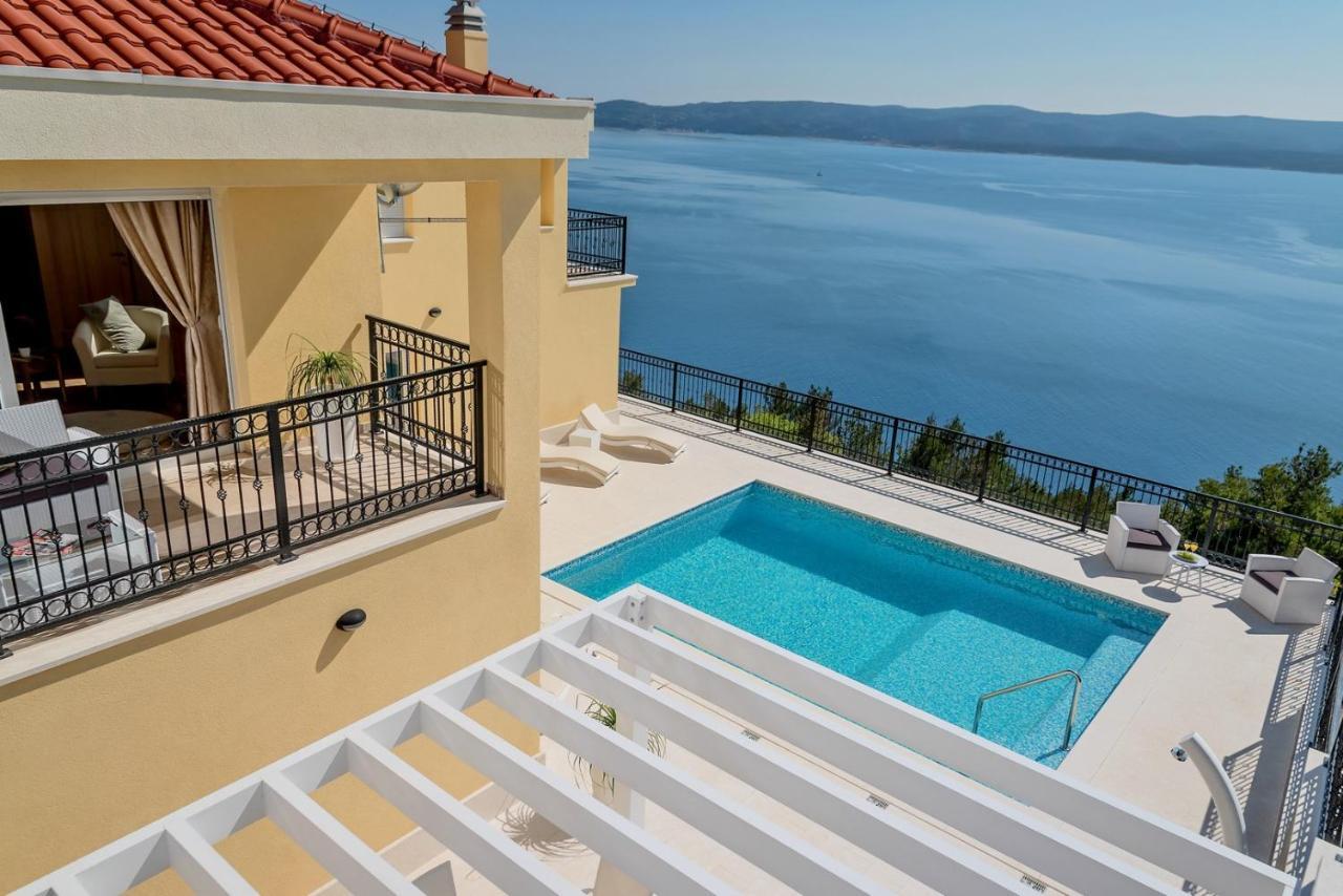 Villa Sun Palace With Luxury 5 Bedroom Villa And Amazing Panoramic Sea Views Mimice Exterior photo