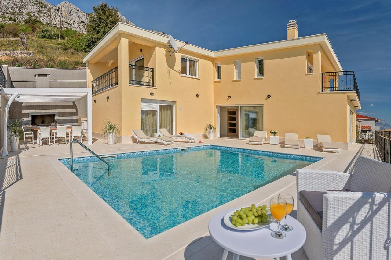Villa Sun Palace With Luxury 5 Bedroom Villa And Amazing Panoramic Sea Views Mimice Exterior photo
